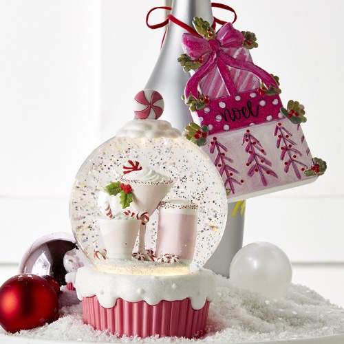 Raz | Peppermint Cocktail Cupcake