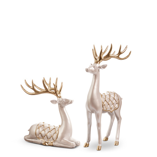 Raz | Quilted Saddle Deer | Standing