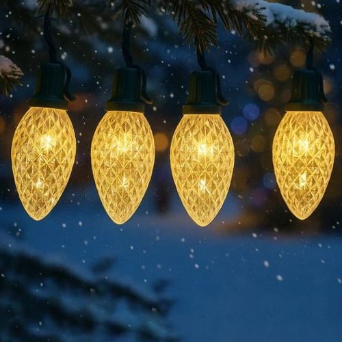 Pinecone C9 - Warm White String Light